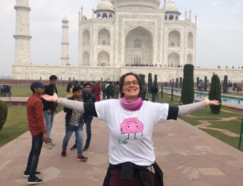 Ruth lleva a la Asociación ante el mismísimo Taj Mahal!